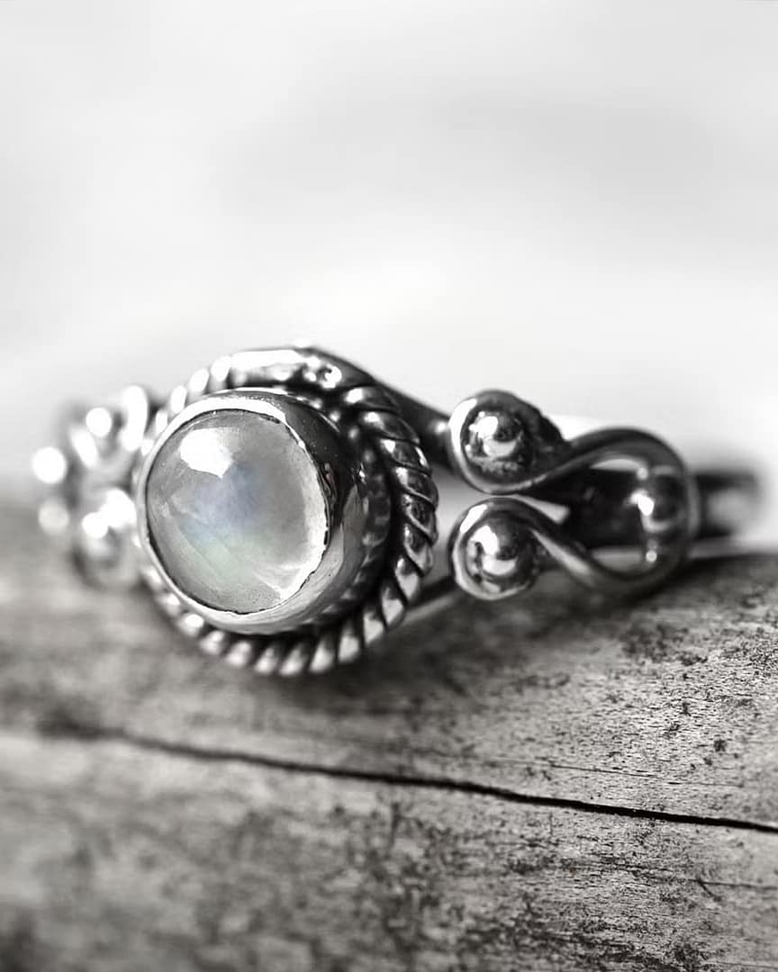 amaya-stackable-silver-moonstone-ring-mood-light-hellaholics amaya-stackable-silver-moonstone-ring-mood-light-hellaholics