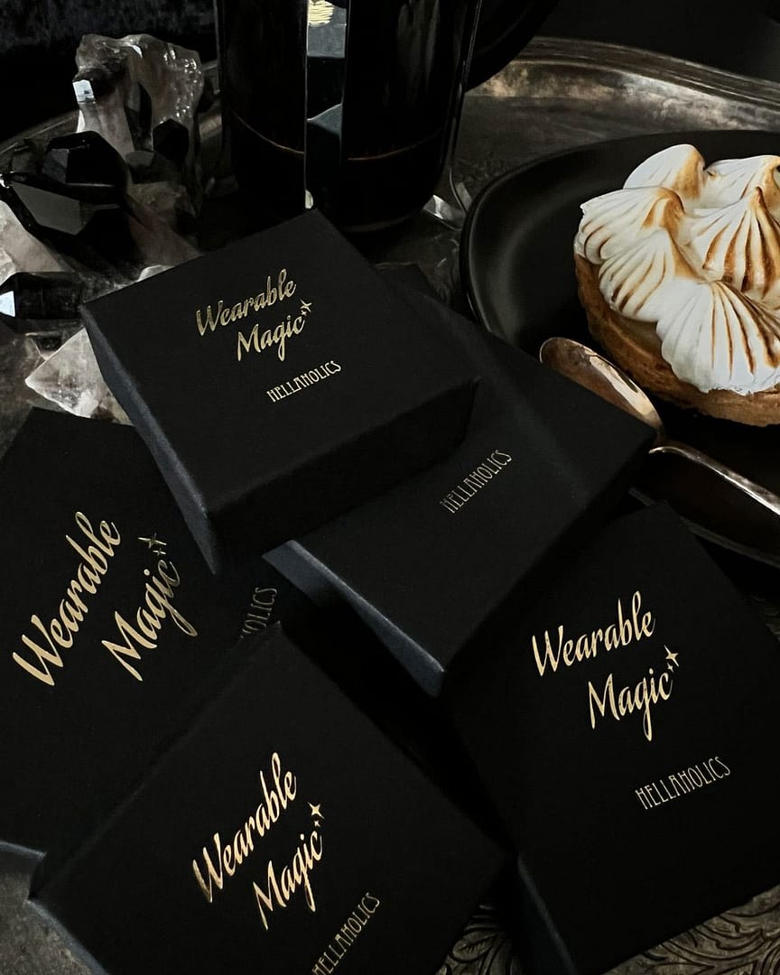 all-sizes-black-giftboxes-hellaholics all-sizes-black-giftboxes-hellaholics