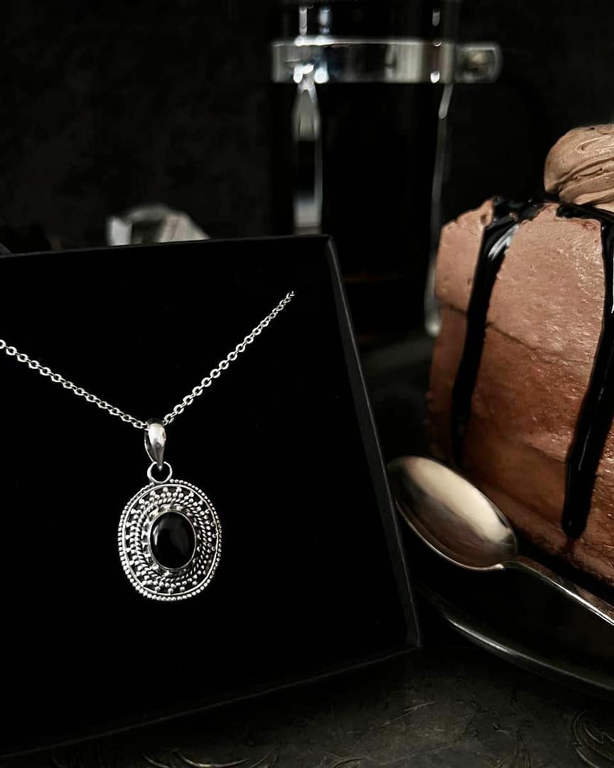 black-gift-box-large--necklace--mood-hellaholics black-gift-box-large--necklace--mood-hellaholics