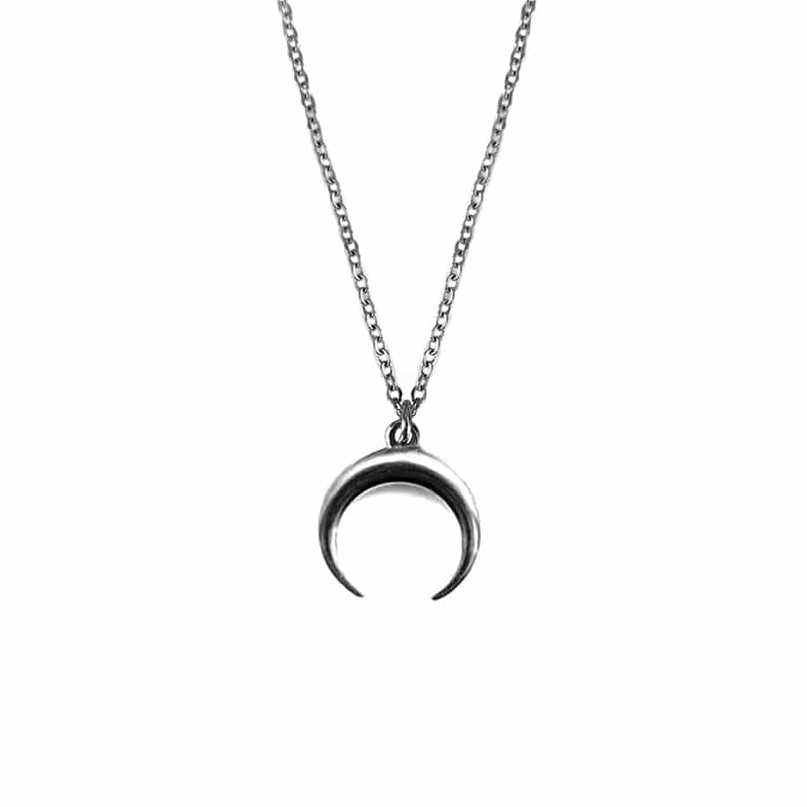 hunting-moon-stainlesssteel-necklace-small-hellaholics hunting-moon-stainlesssteel-necklace-small-hellaholics